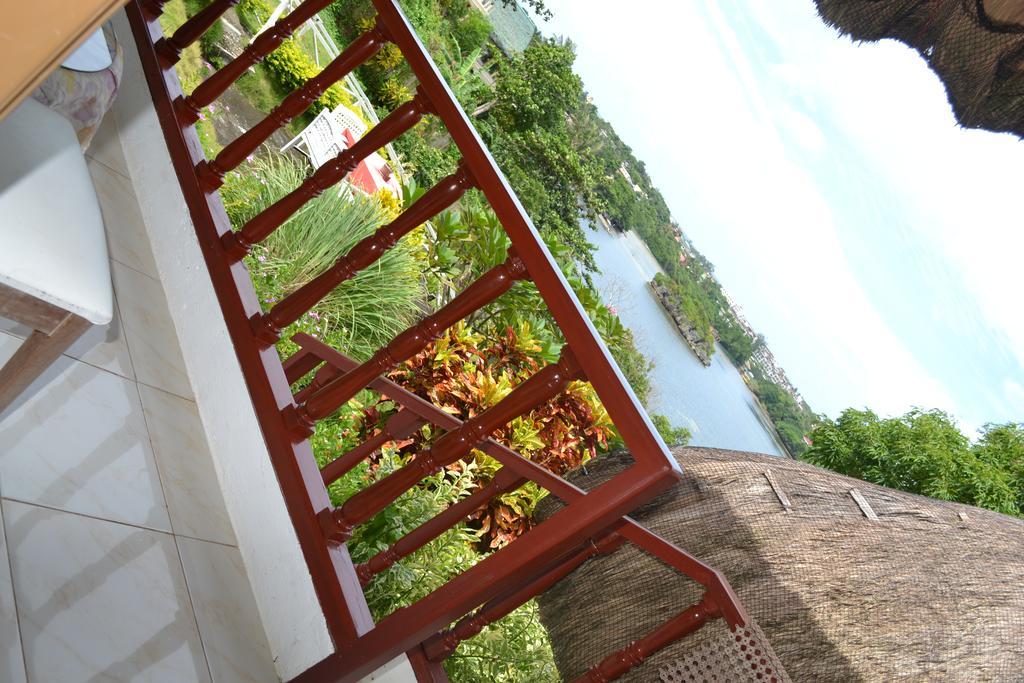 Boracay Water World Hotel Manoc-Manoc Экстерьер фото