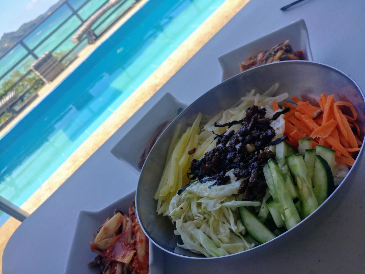 Boracay Water World Hotel Manoc-Manoc Экстерьер фото